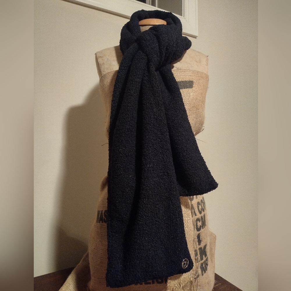 NWT Calvin Klein Black Faux Fur Scarf - Picture 2 of 7